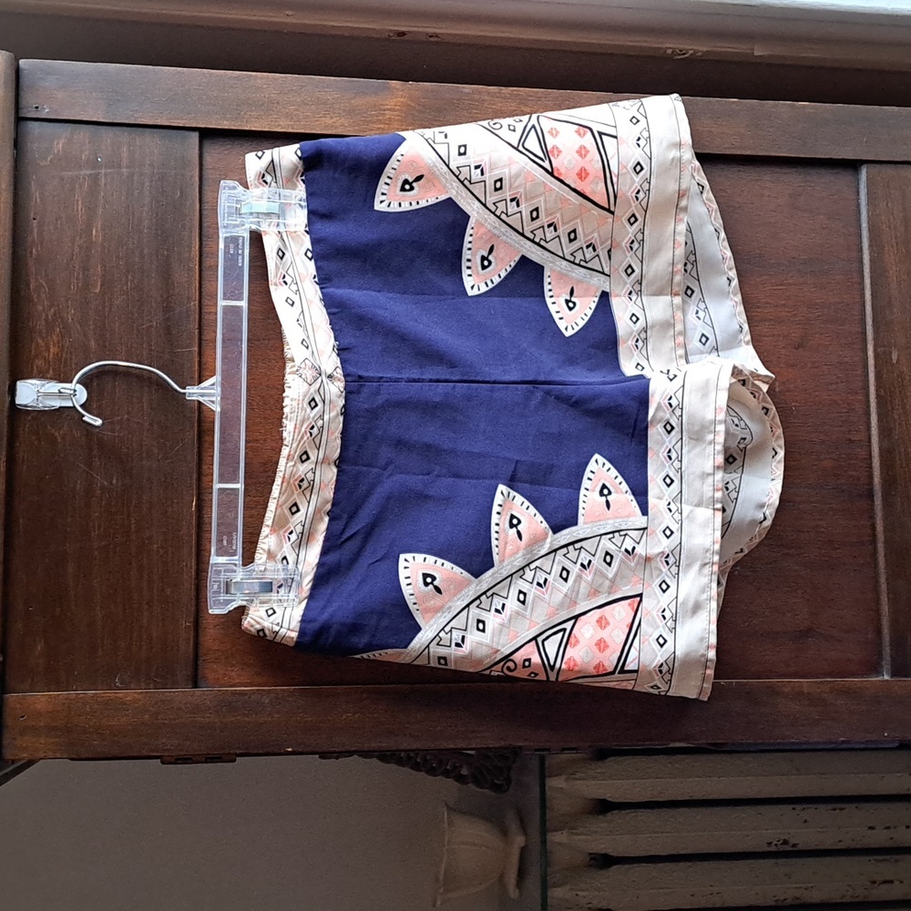Sweet Journey size S peach blue and beige print shorty shorts high waisted